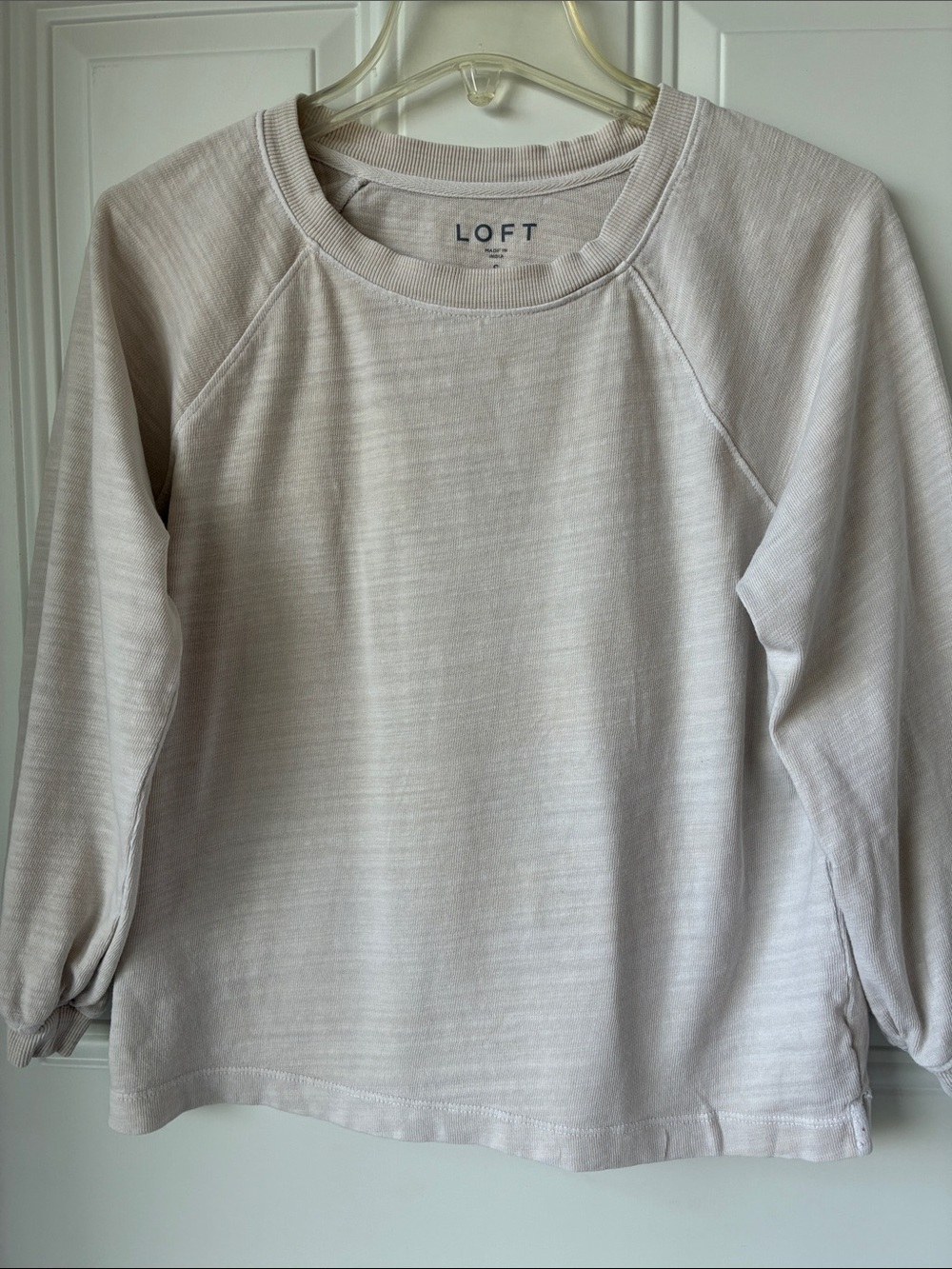 LOFT Crewneck Raglan top in Light Taupe